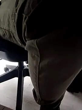 Yaman_33 on StripChat 