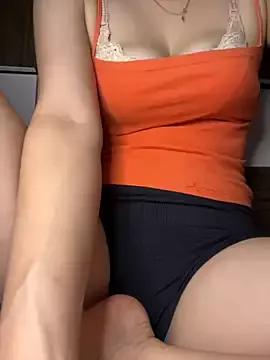 Yamila_sex18 from StripChat is Freechat