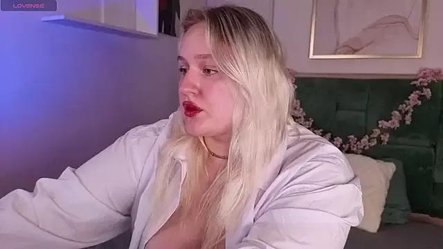 Try our streaming cams variety and talk on a personal level with our adorable girls streamers, showing off their bountiful shapes and dildos.