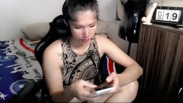 Yanaleciousxx from StripChat