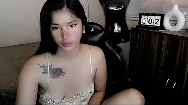 Yanaleciousxx from StripChat
