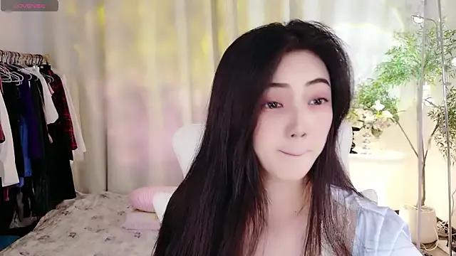 yangyang-777 from StripChat is Group