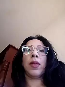 YaraDuarte from StripChat is Freechat
