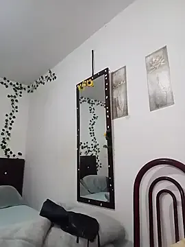 YaraDuartee on StripChat 