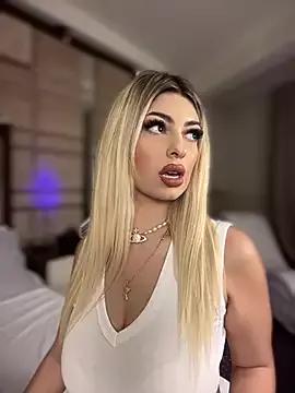YaraMoon_ from StripChat