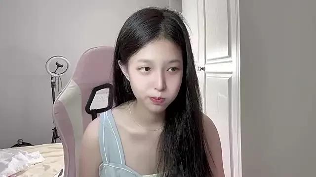 YaYa-521 from StripChat