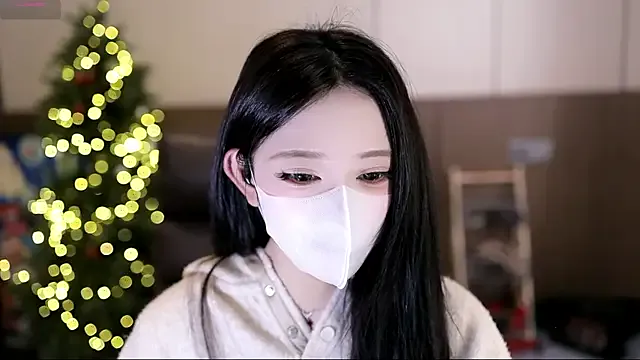 yaya_1888 on StripChat 