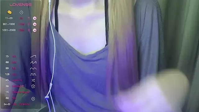 yaya_fun from StripChat