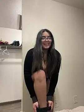YaYa_Thickkii from StripChat