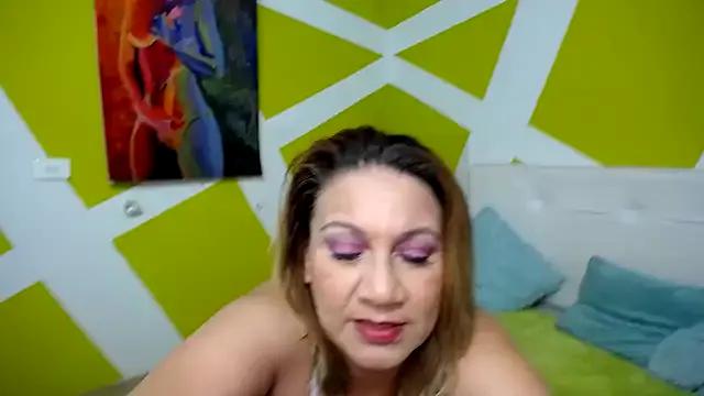 yayita_mature from StripChat