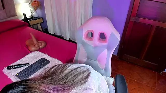 Try our streaming cams variety and talk on a personal level with our adorable girls streamers, showing off their bountiful shapes and dildos.