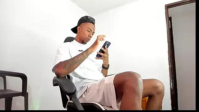 YeremiBrowm from StripChat