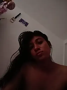 YeseniaRodriguez3 from StripChat