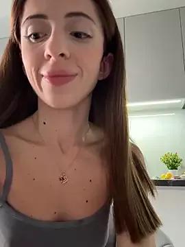 Yesmoree from StripChat is Freechat