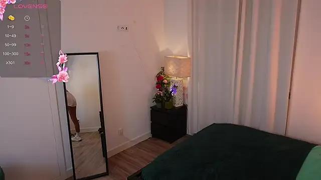 yess_kiki from StripChat is Freechat