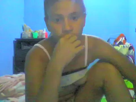 yinnatthh from StripChat