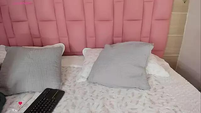 Try our streaming cams variety and talk on a personal level with our adorable girls streamers, showing off their bountiful shapes and dildos.