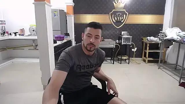 Yohacriss from StripChat