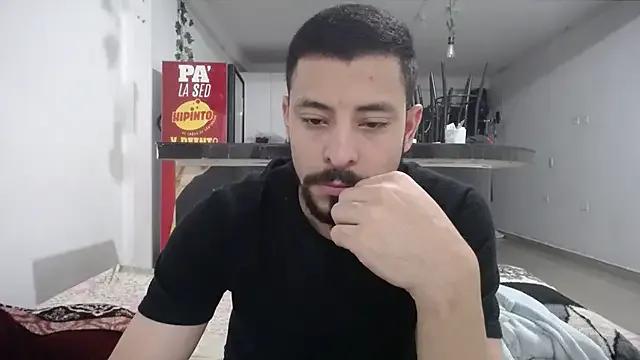 Yohacriss from StripChat