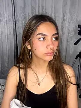 yoneviego from StripChat is Freechat