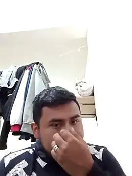 YoSoyLittleBoy from StripChat