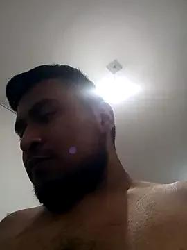YoSoyLittleBoy from StripChat
