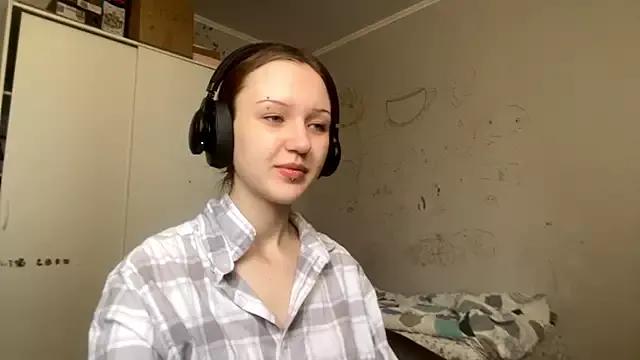 You_Dream_HereNOW from StripChat is Freechat