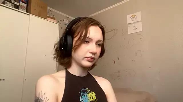 Try our streaming cams variety and talk on a personal level with our adorable girls streamers, showing off their bountiful shapes and dildos.