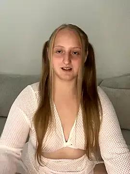 young_hailey from StripChat is Freechat