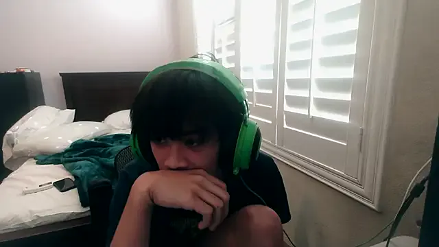 youngasianboy2007 from StripChat is Freechat