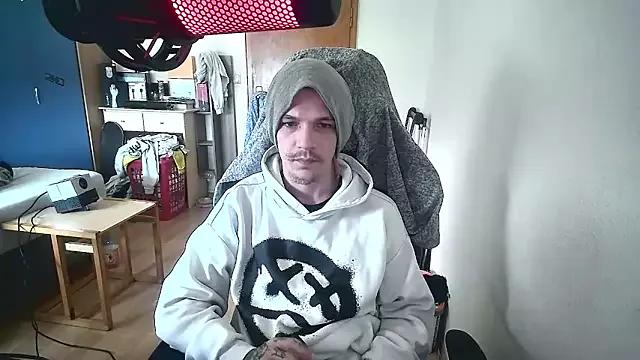 YoungDick25 from StripChat is Freechat