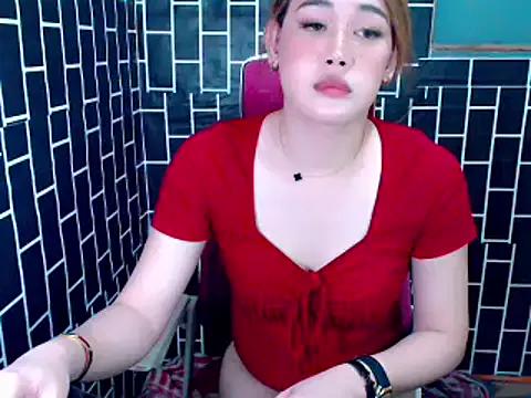 YoungGbigSuprise from StripChat is Freechat