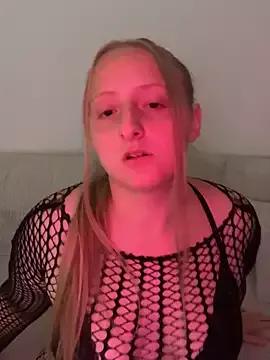 YoungHailey from StripChat is Freechat