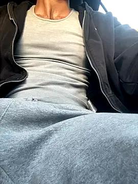 Youngmuscelfit9 from StripChat