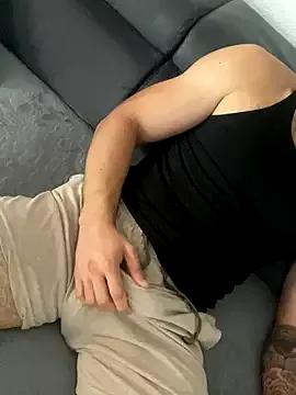 Youngmuscelfit9 from StripChat