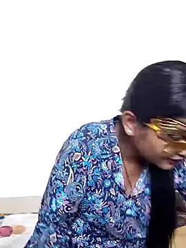 Your-Samayra from StripChat is Freechat