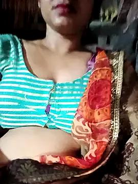 YOUR_MOMMYY from StripChat is Freechat