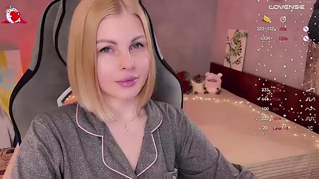 Try our streaming cams variety and talk on a personal level with our adorable girls streamers, showing off their bountiful shapes and dildos.