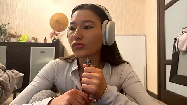 YourCoreanmiracle from StripChat is Freechat