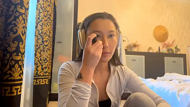 YourCoreanmiracle from StripChat is Freechat