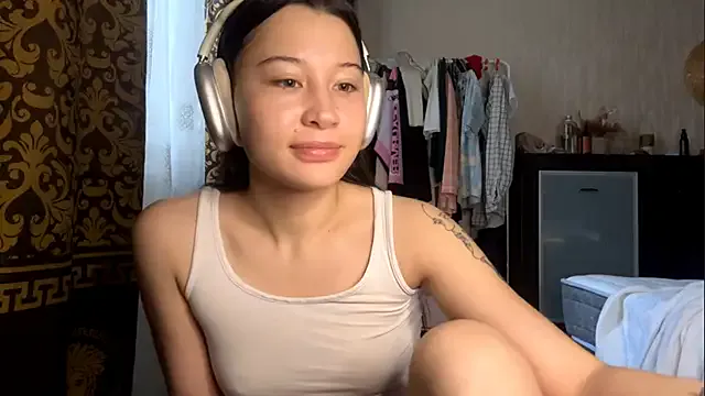 YourCoreanmiracle from StripChat is Freechat