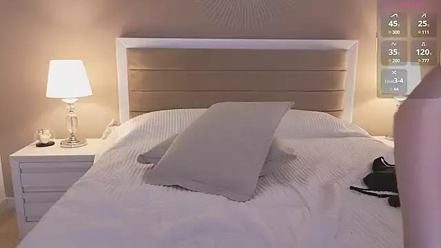 Try our streaming cams variety and talk on a personal level with our adorable girls streamers, showing off their bountiful shapes and dildos.