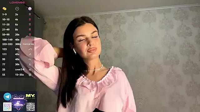 YourFavoriteTeenager from StripChat is Freechat