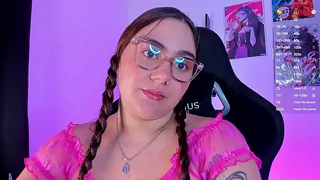 Try our streaming cams variety and talk on a personal level with our adorable girls streamers, showing off their bountiful shapes and dildos.