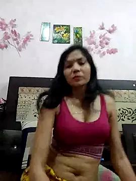 Yourhotsweetgirl from StripChat is Freechat