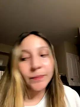 yourlilsecreet from StripChat is Freechat