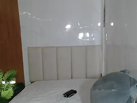 Yourlovelywife_jedy from StripChat is Freechat