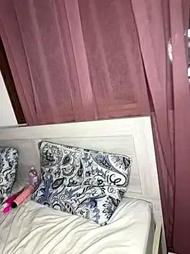 YourRussianGirl from StripChat is Freechat