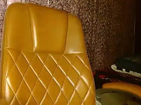 yours_miska from StripChat is Freechat