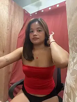 yoursexyladyLory19 from StripChat is Freechat